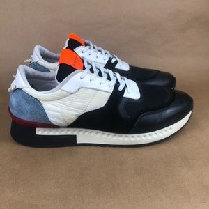 Givenchy Mens Sneaker Active Runner Size 11.5-12